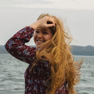 Meet your Posher, Abbie